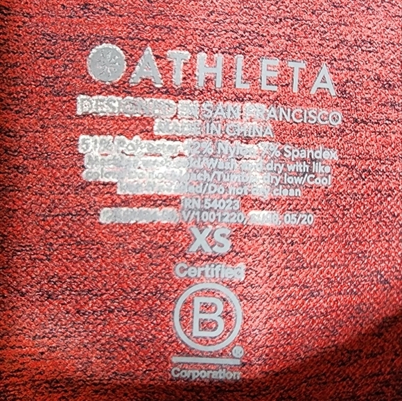 NWT Athleta Relay Tank Top Shirt Gradient Ombre Multi Red Blue Size XS - Picture 5 of 16